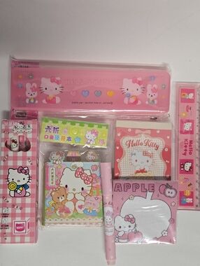 Hello Kitty Stationery Set NWOT